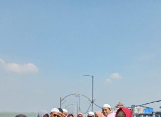 Harlah MA Darut Taqwa Semarang Diperingati Dengan Berziarah